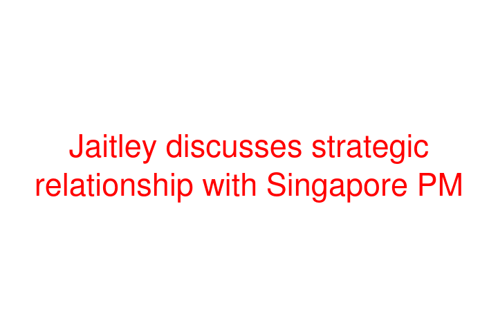 Jaitley discusses strategic relationship with Singapore PM